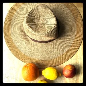 Jcrew wife-brimmed hat